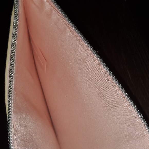 NWOT Michael Kors Rose Gold Ombre Pouch - Picture 4 of 4